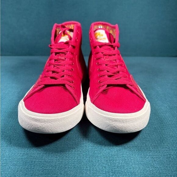 Size 8Men/9.5Women - Nike SB Blazer Court Mid pink shoes - Picture 4 of 9